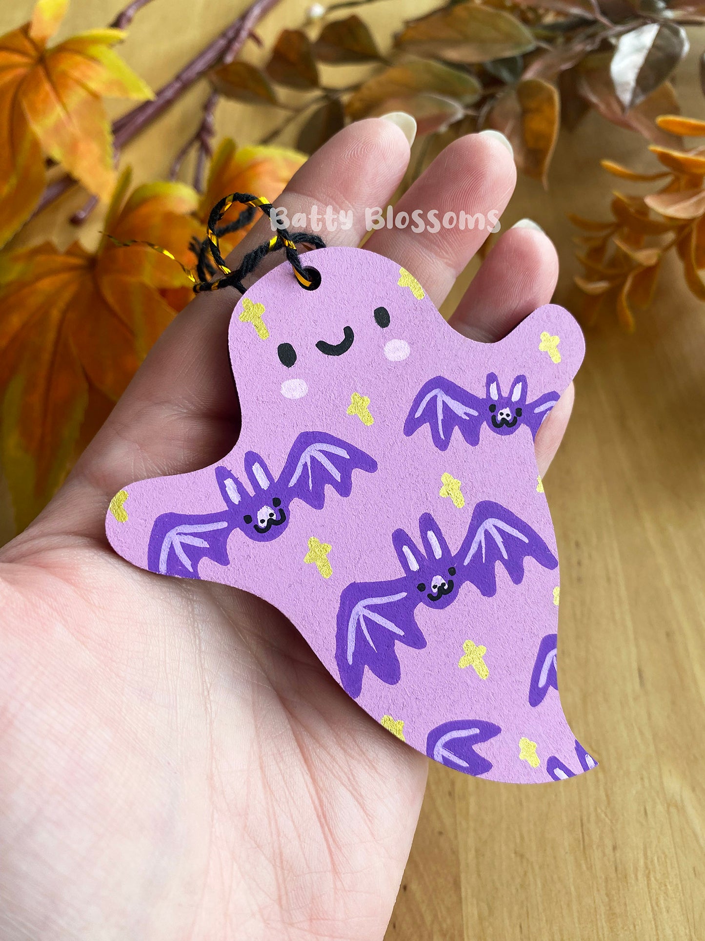Purple bat wooden ghost decoration