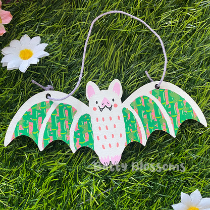 'Bamboo' hanging wooden bat