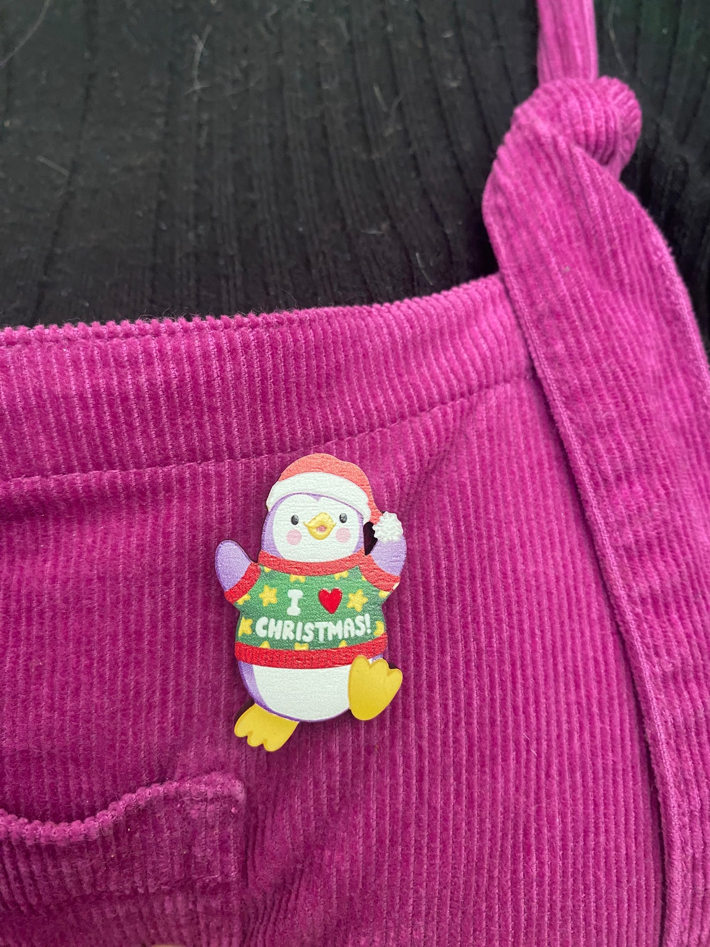 Christmas Lover Penguin wooden pin