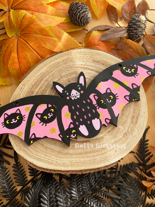 'Shadow' hanging wooden bat