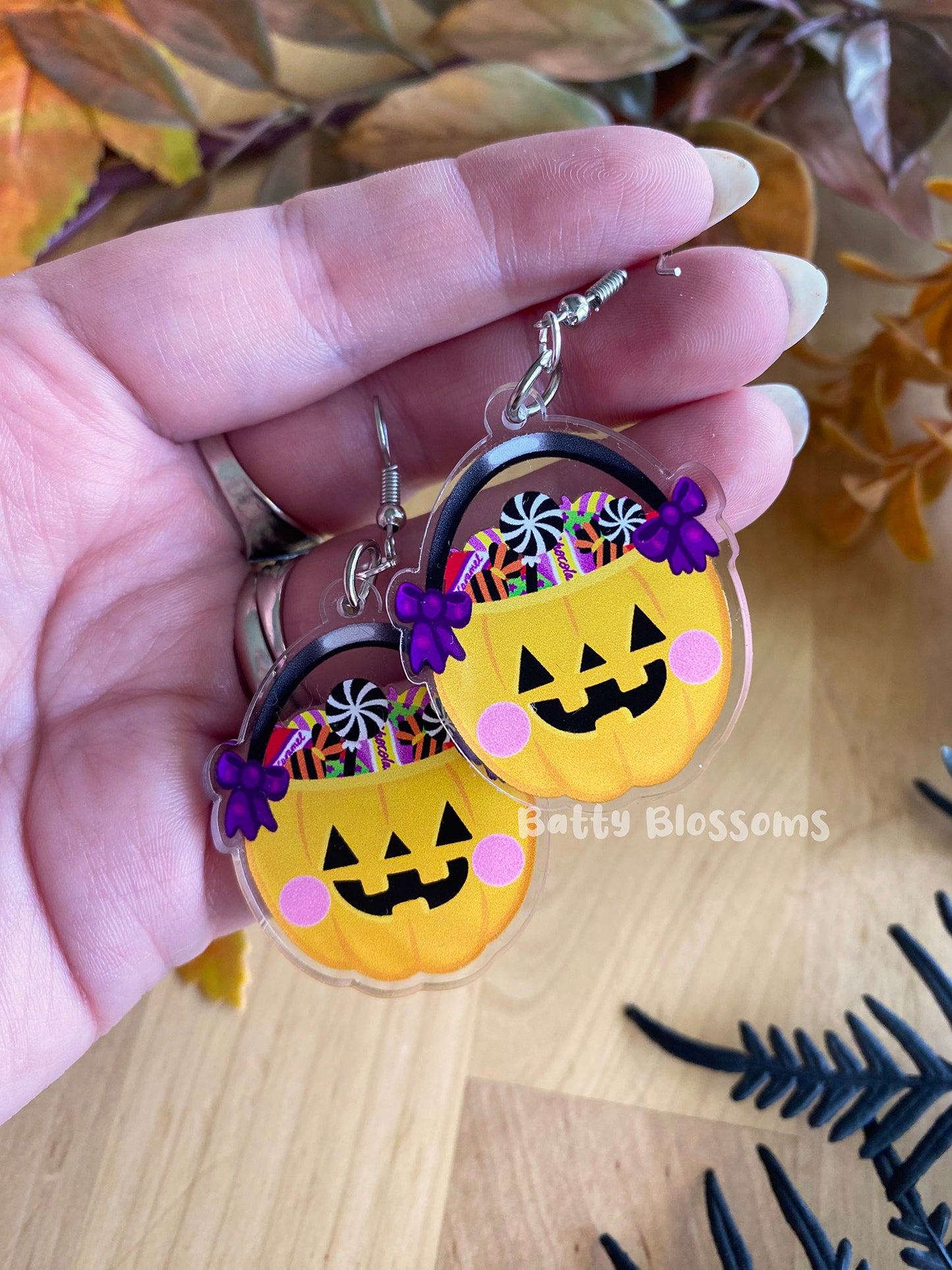 Pumpkin Pail earrings
