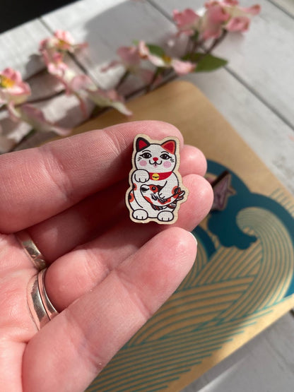 Lucky Cat wooden pin