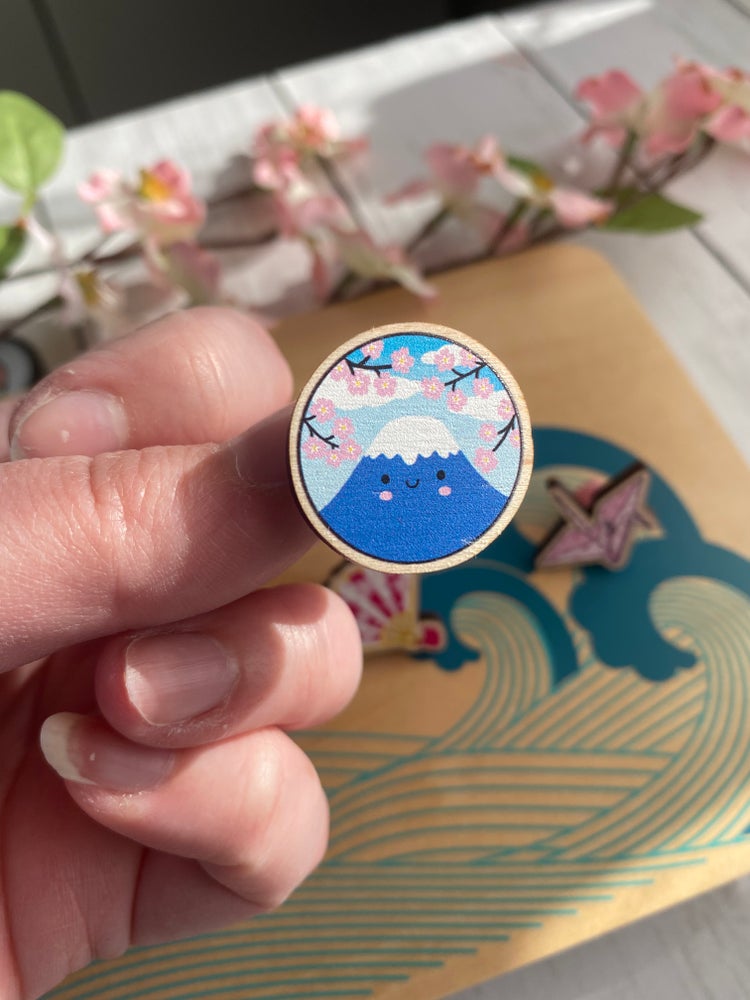 Mount Fuji wooden pin