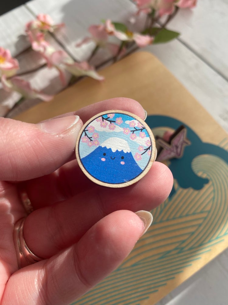Mount Fuji wooden pin