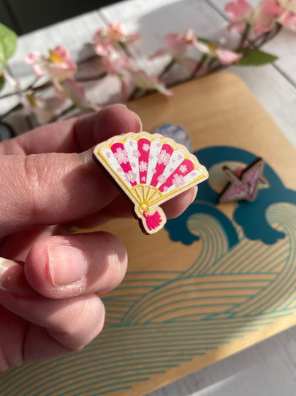 Blossom Fan wooden pin