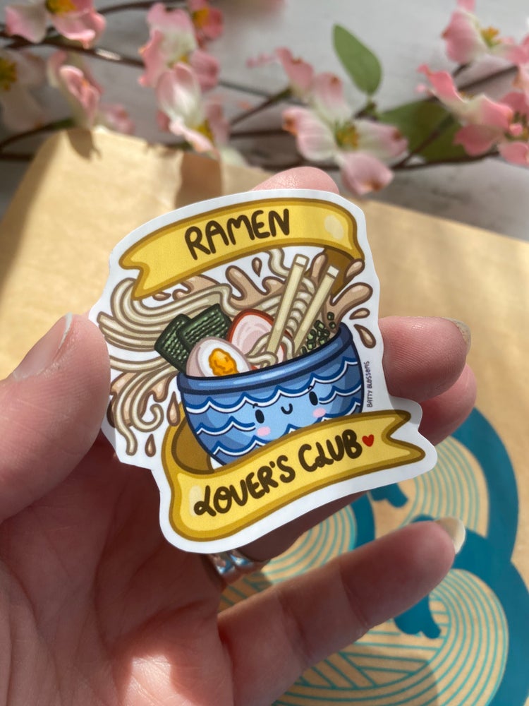 Ramen Lovers Club vinyl sticker (medium)