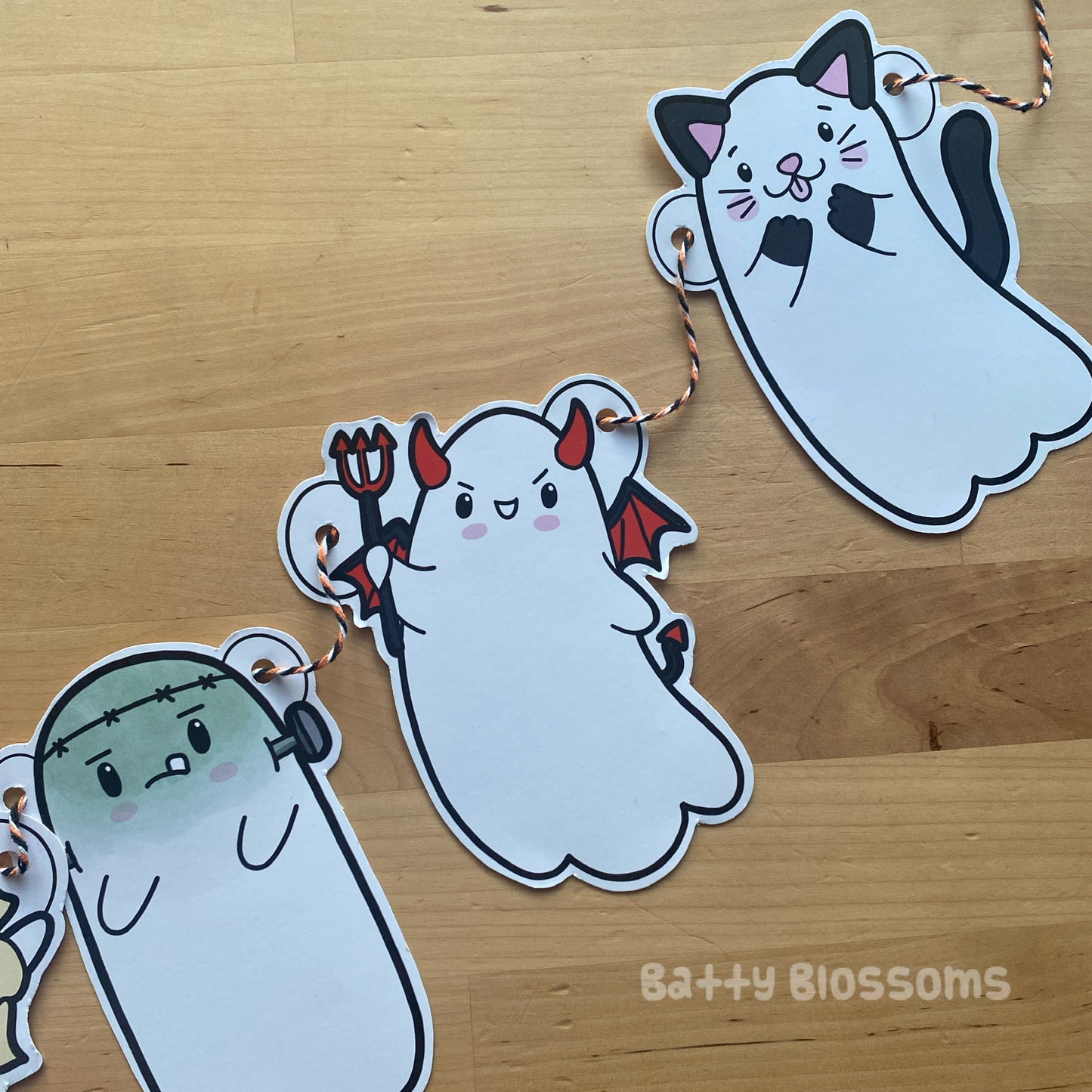 Ghosties Garland