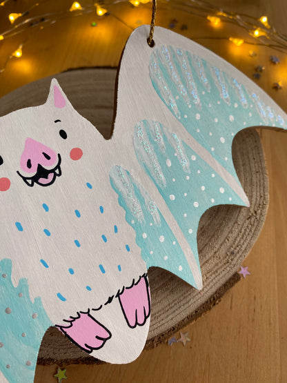 'Jadis' hanging wooden bat